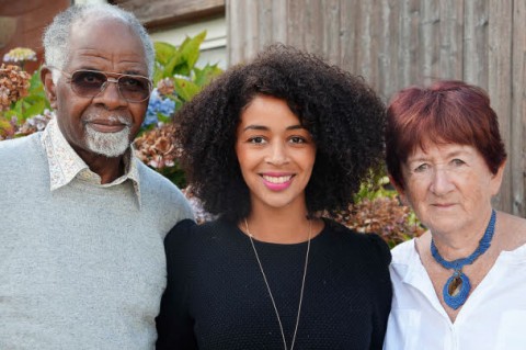 Aurelie Konate, jolie métisse, chez ses parents, à Carantec.